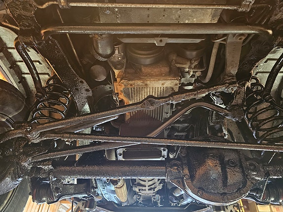 Jeep Cherokee 21 of 24