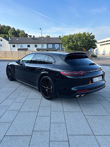 Porsche Panamera 3 of 18