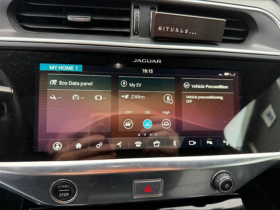 Jaguar I-PACE 18 of 20