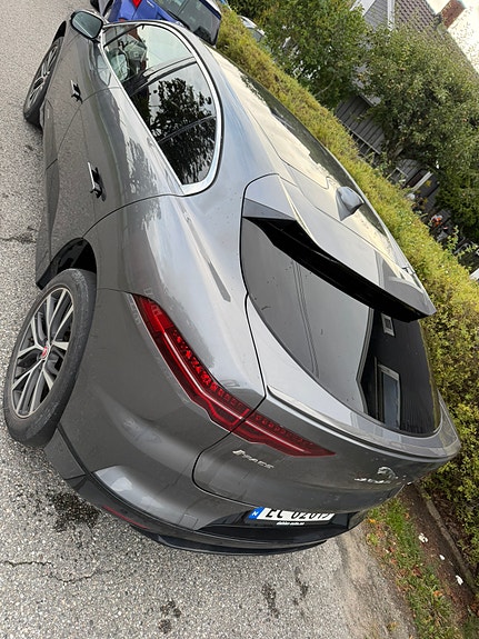 Jaguar I-PACE 4 of 20