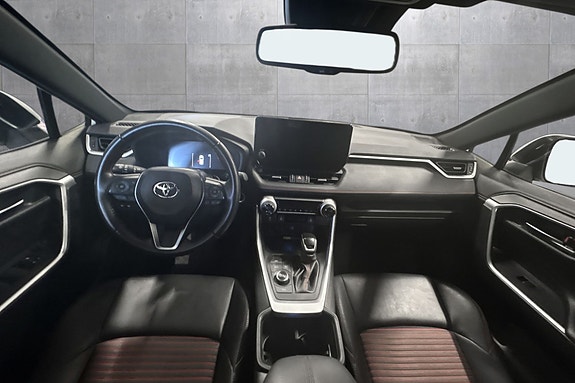 Toyota RAV4 10 of 20