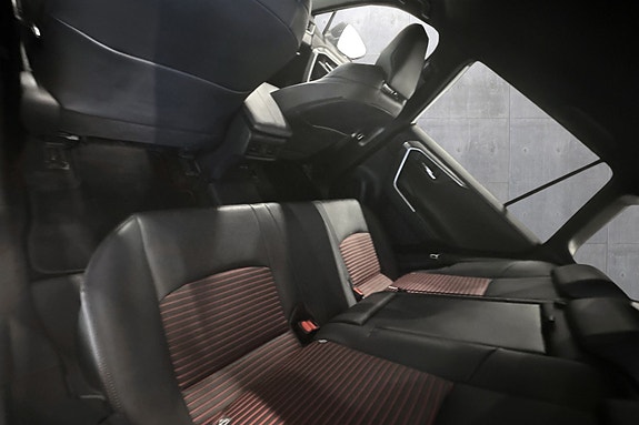 Toyota RAV4 17 of 20