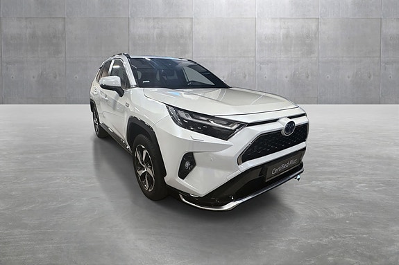 Toyota RAV4 7 of 20