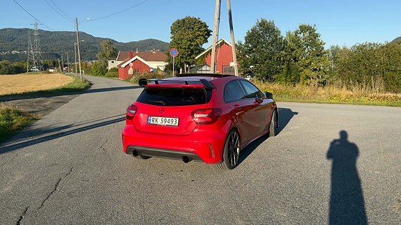 Mercedes-Benz A250 10 of 20