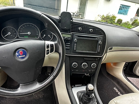 Saab 9-3 24 of 30
