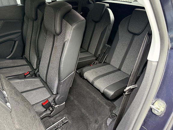 Peugeot 5008 16 of 30