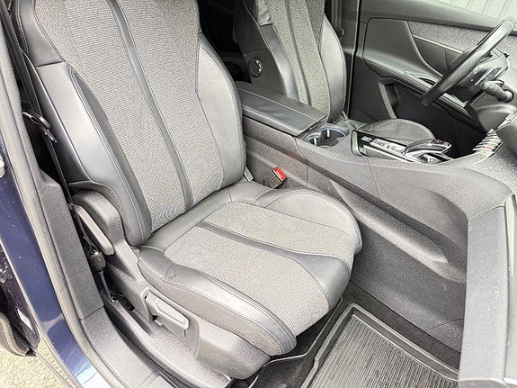 Peugeot 5008 22 of 30