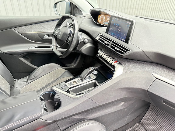 Peugeot 5008 21 of 30