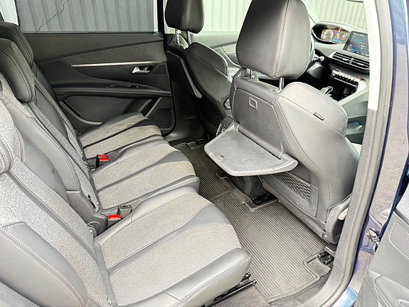 Peugeot 5008 26 of 30