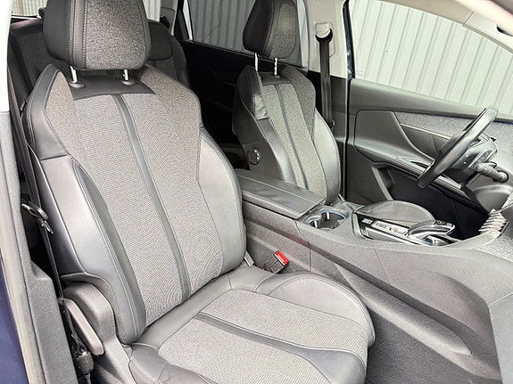 Peugeot 5008 24 of 30