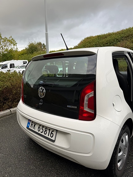 Volkswagen UP! 4 of 11