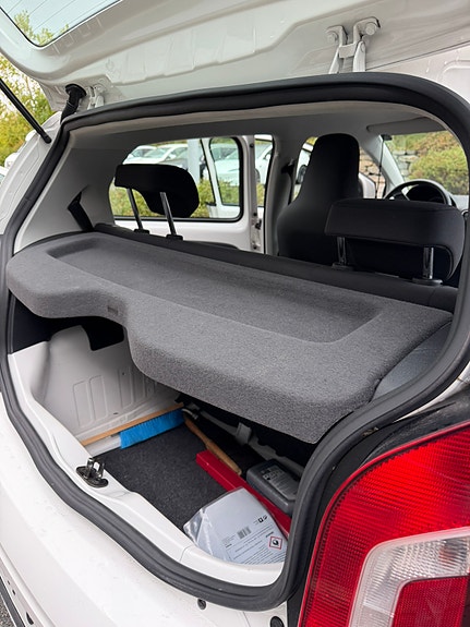 Volkswagen UP! 6 of 11