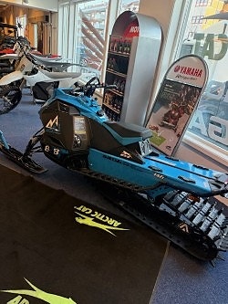 Arctic-cat M 858 3 of 5