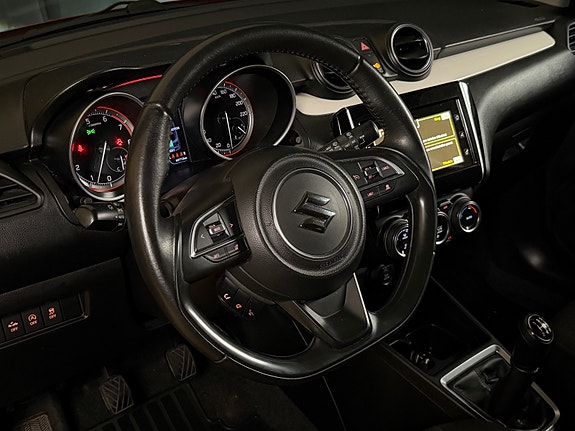 Suzuki Swift 19 of 30