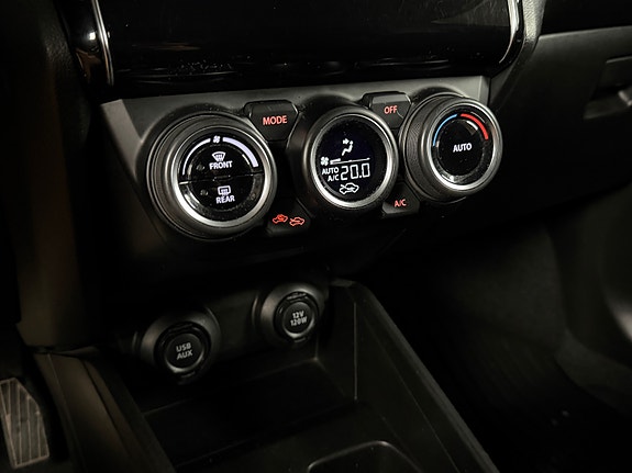 Suzuki Swift 25 of 30