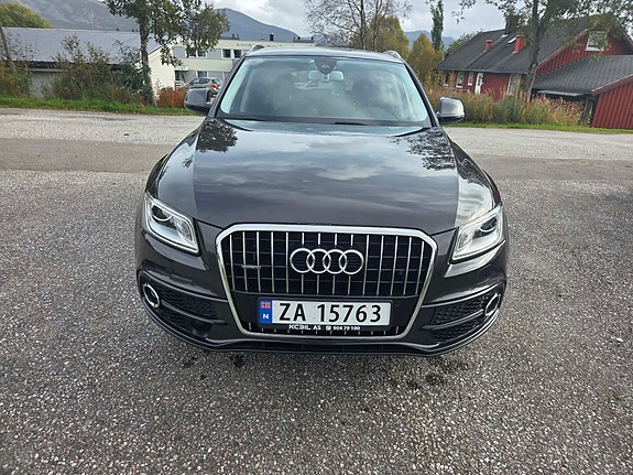 Audi Q5 2 of 9