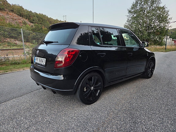 Skoda Fabia 4 of 11
