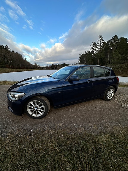 BMW 116i 3 of 12