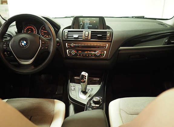 BMW 116i 10 of 12