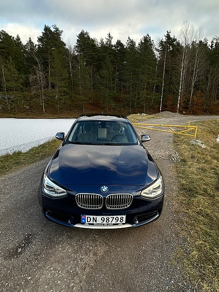 BMW 116i 2 of 12