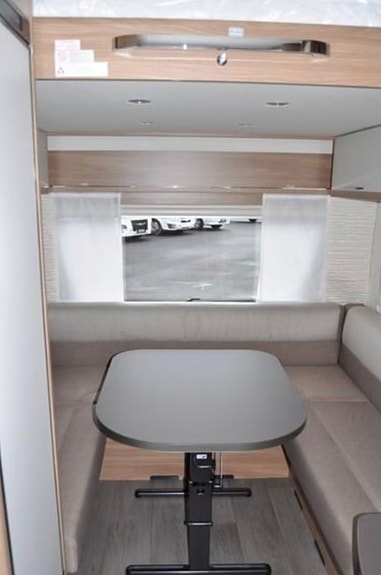 Bürstner 440 premio pluss 10 of 18