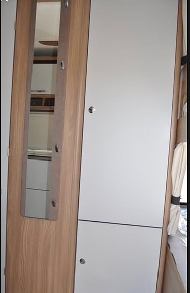 Bürstner 440 premio pluss 9 of 18