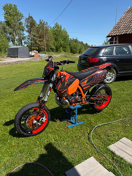 KTM 125 EXC 27 of 27