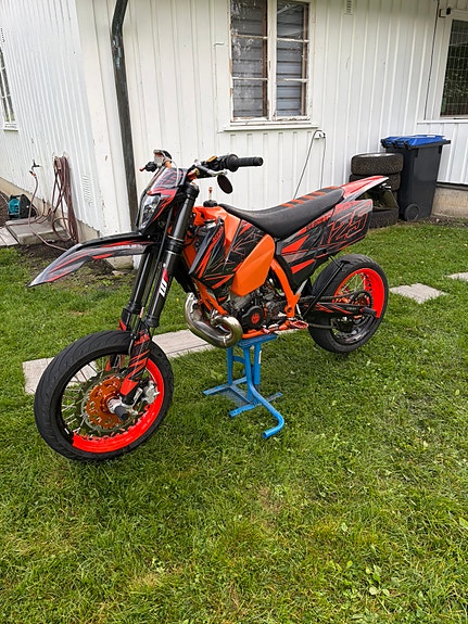 KTM 125 EXC 3 of 27