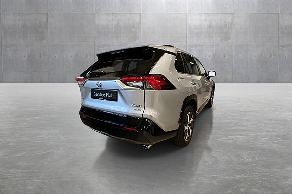 Toyota RAV4 5 of 20