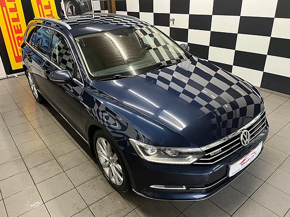 Volkswagen Passat 6 of 30
