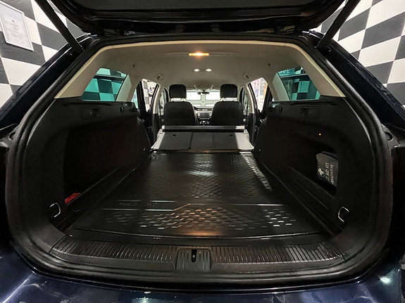 Volkswagen Passat 15 of 30