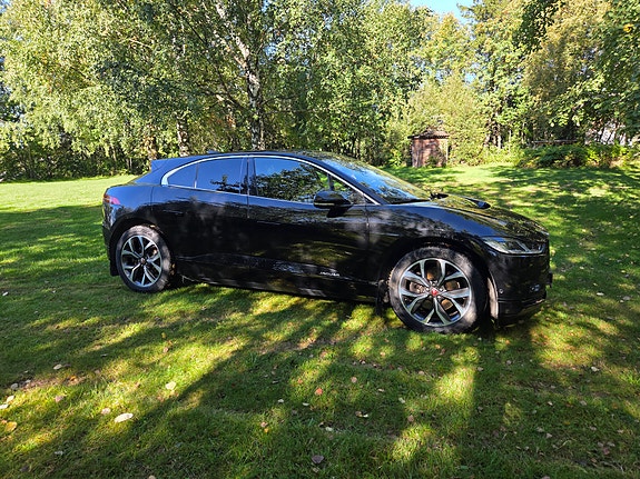 Jaguar I-PACE 7 of 30