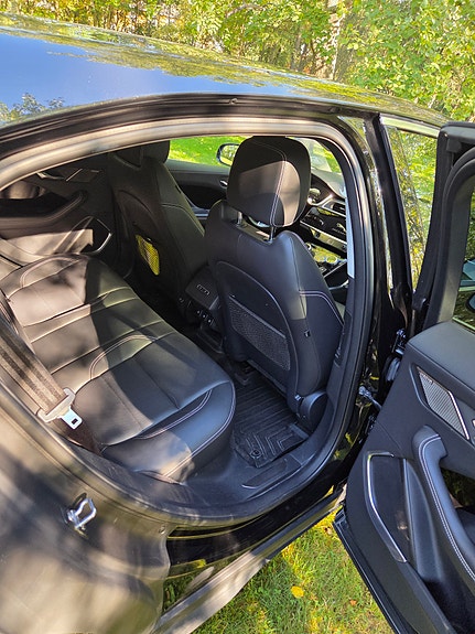 Jaguar I-PACE 20 of 30