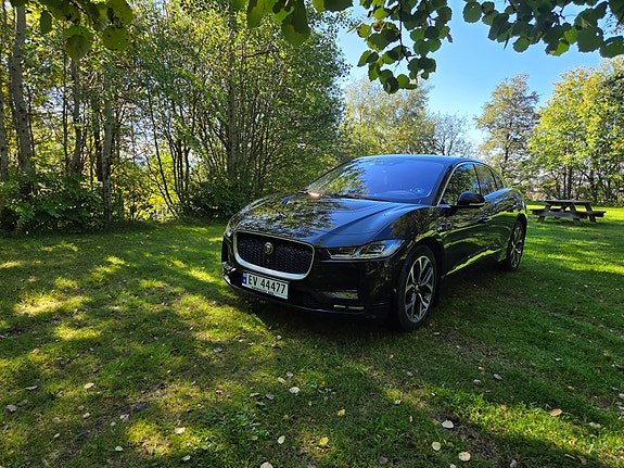 Jaguar I-PACE 3 of 30