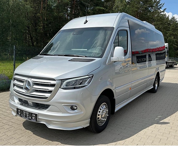 Mercedes-Benz Sprinter 519 – 16+1 seter – 2 rullestoler – godt utstyrt 2 of 16