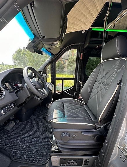 Mercedes-Benz Sprinter 519 – 16+1 seter – 2 rullestoler – godt utstyrt 7 of 16