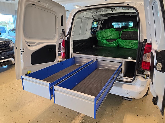 Toyota Proace City 2 of 30