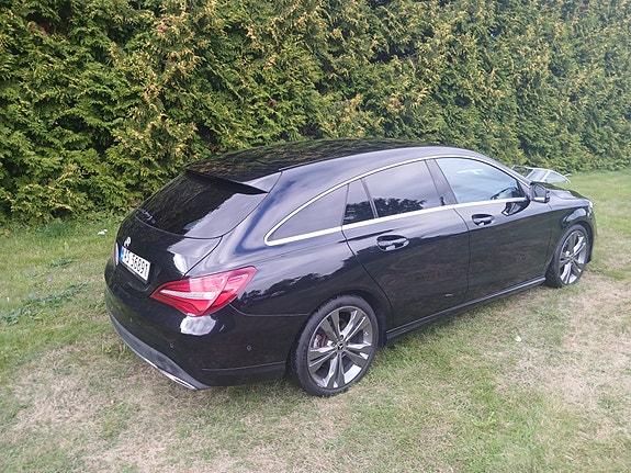 Mercedes-Benz CLA180 4 of 20
