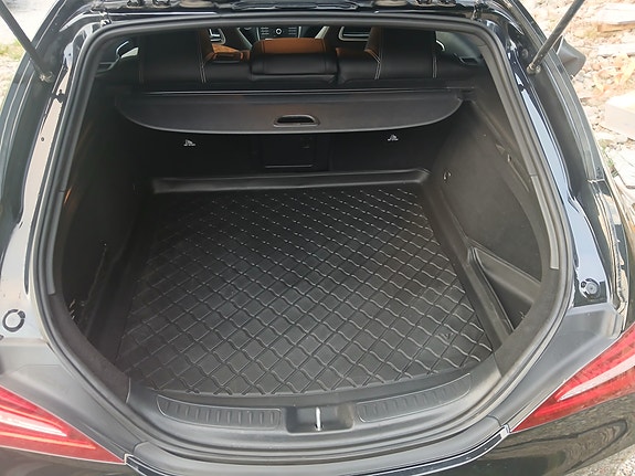 Mercedes-Benz CLA180 13 of 20
