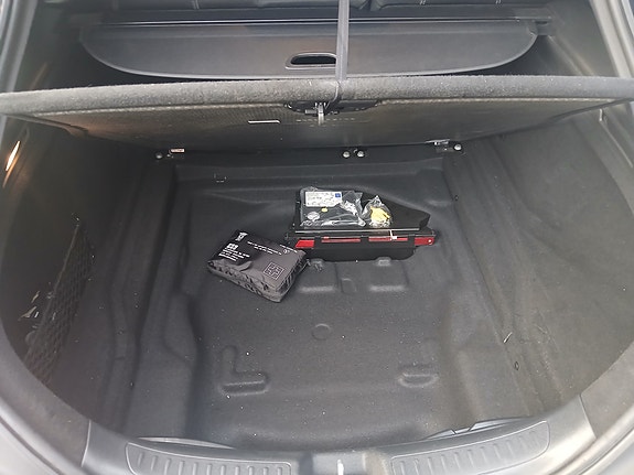 Mercedes-Benz CLA180 11 of 20
