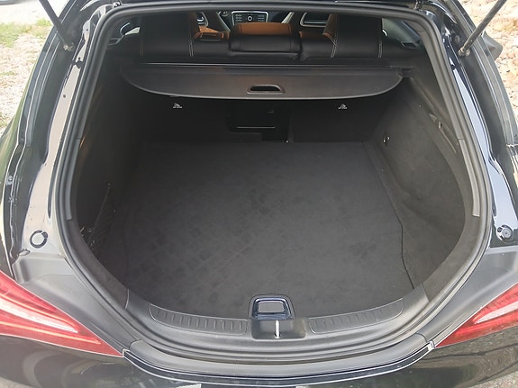 Mercedes-Benz CLA180 12 of 20