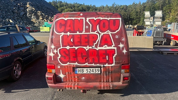 Volkswagen Caravelle 4 of 9