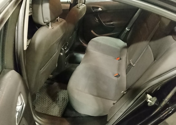 Opel Insignia 7 of 11