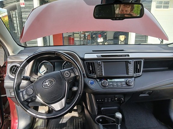 Toyota RAV4 11 of 18
