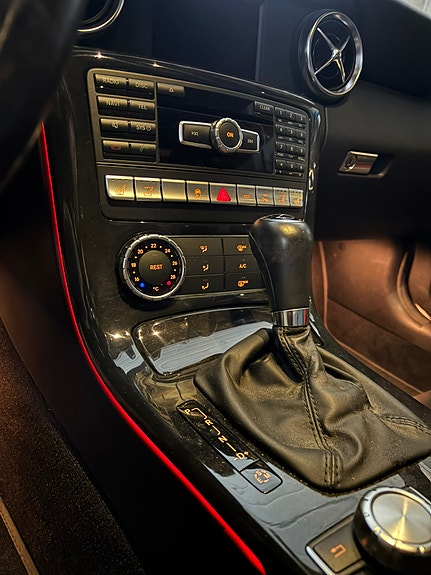 Mercedes-Benz SLK200 28 of 30