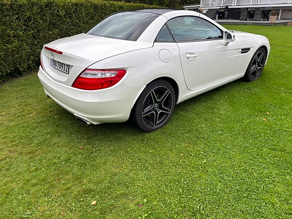 Mercedes-Benz SLK200 7 of 30