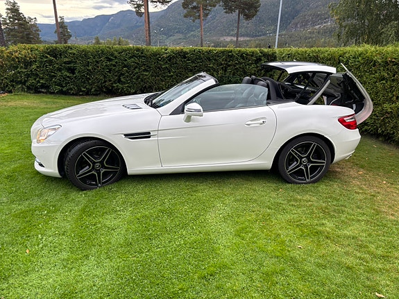Mercedes-Benz SLK200 9 of 30