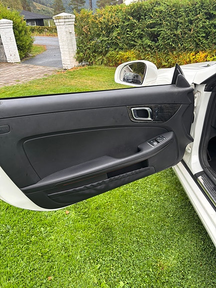 Mercedes-Benz SLK200 18 of 30