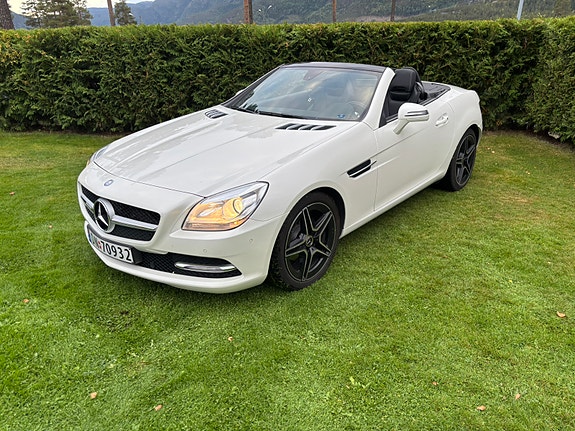 Mercedes-Benz SLK200 12 of 30