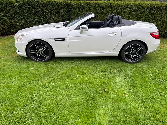 Mercedes-Benz SLK200 4 of 30